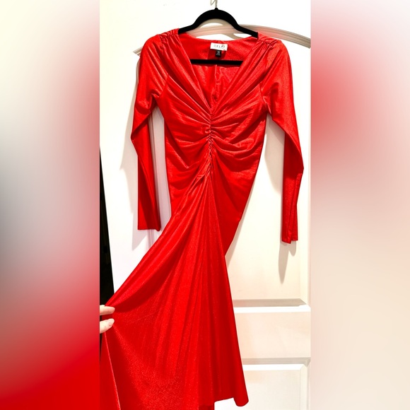 Red Delfi dress - Picture 2 of 3